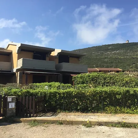 Sardinia Re - Casa Ibiscus
