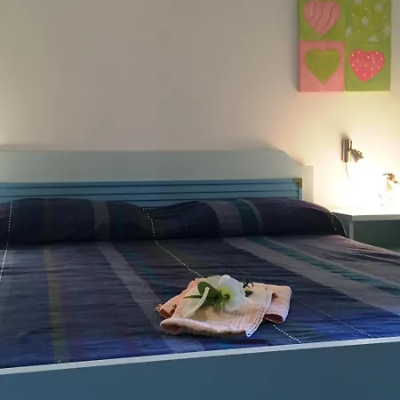 Sardinia Re - Casa Ibiscus スティンティーノ