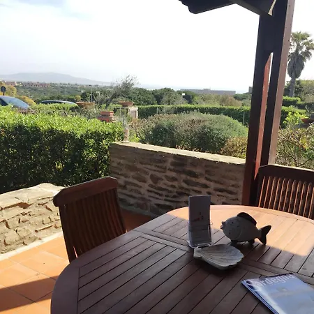 Sardinia Re - Casa Ibiscus Holiday home *